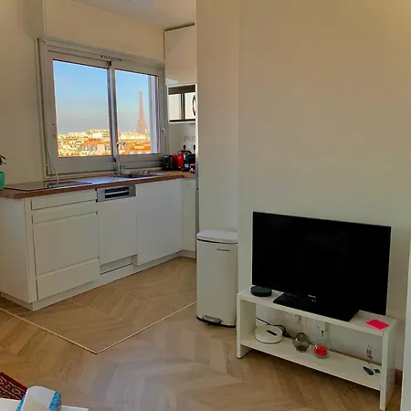 Eiffel Tower View - Cosy & Confortable - 2024 Apartamento París